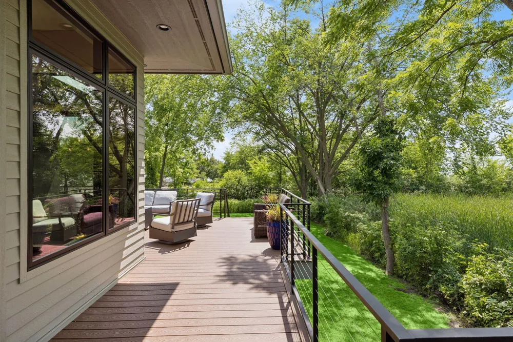 324 Hampton Street Wayzata, MN 55391