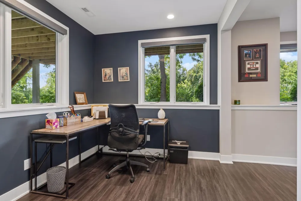 324 Hampton Street Wayzata, MN 55391