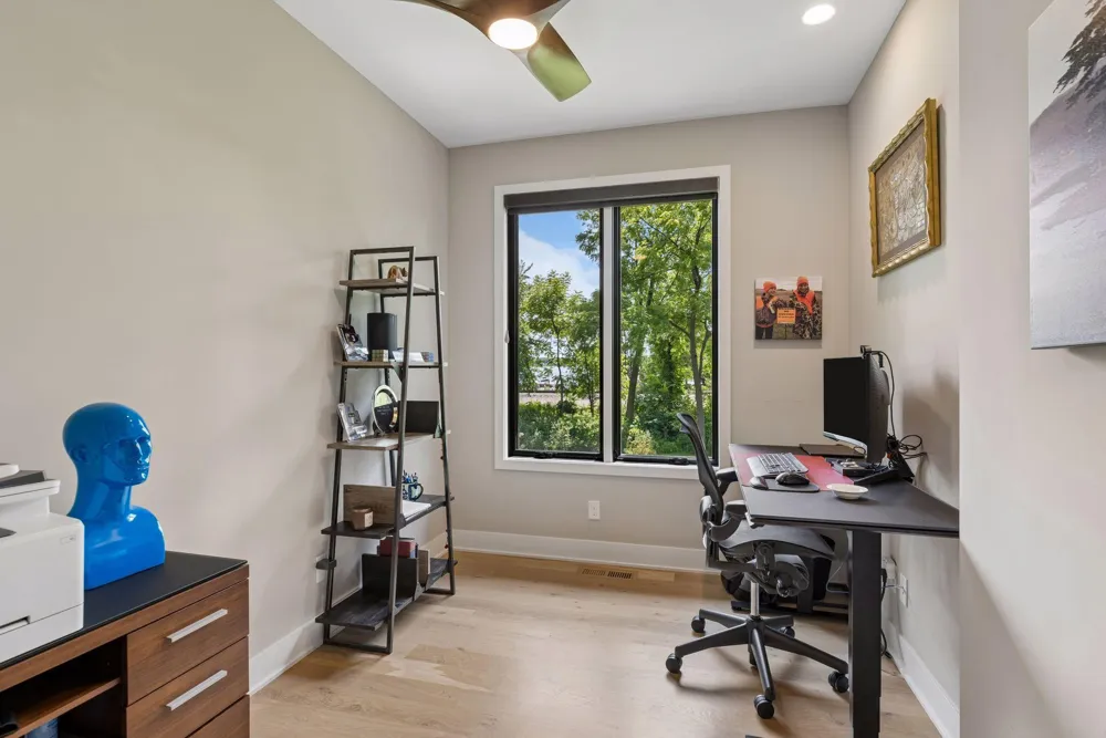 324 Hampton Street Wayzata, MN 55391
