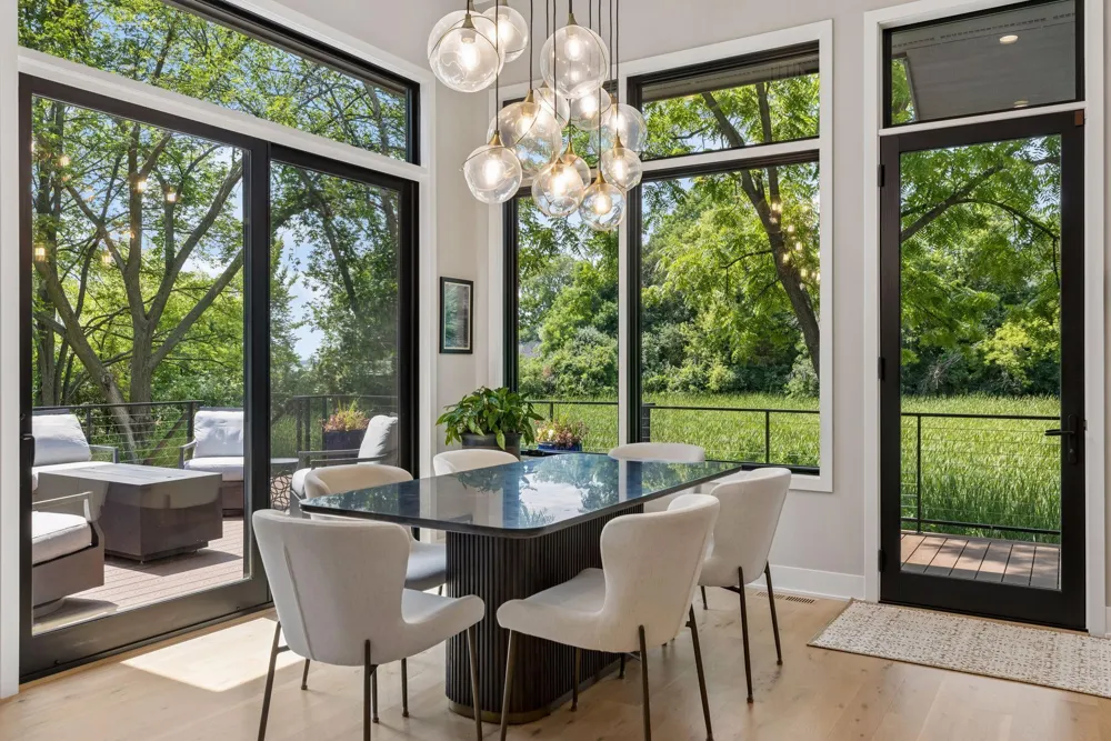 324 Hampton Street Wayzata, MN 55391