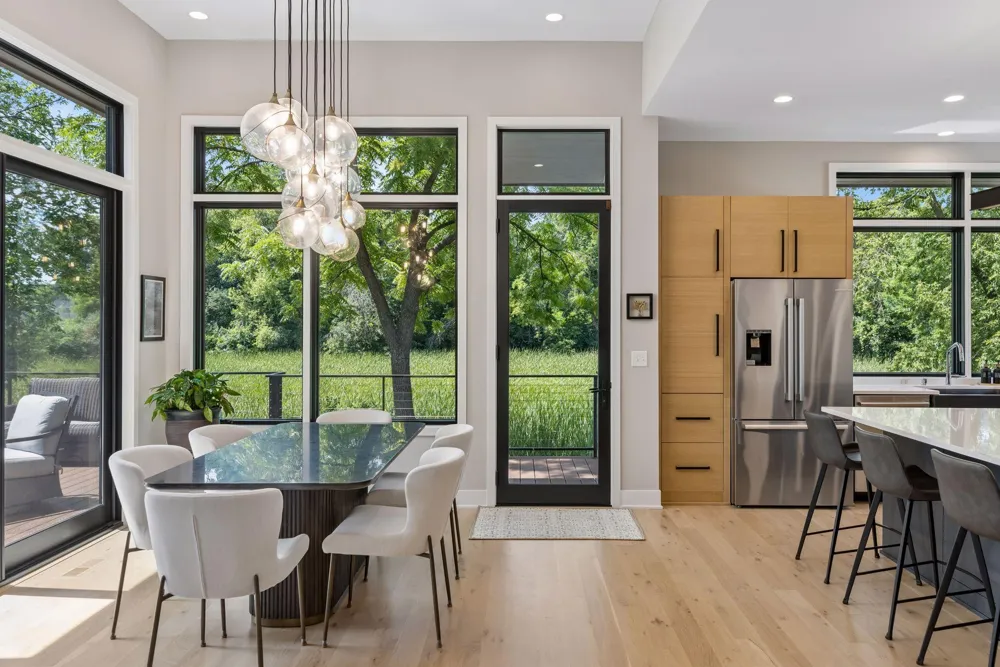 324 Hampton Street Wayzata, MN 55391