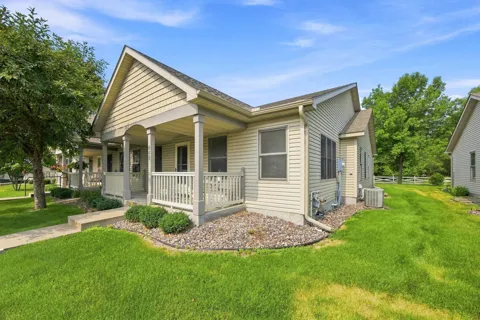 609 Vine Lane