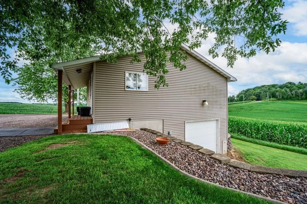 E3571 810th Avenue Menomonie, WI 54751