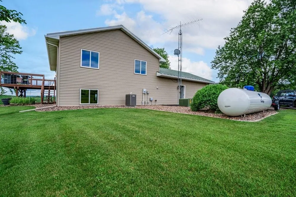 E3571 810th Avenue Menomonie, WI 54751