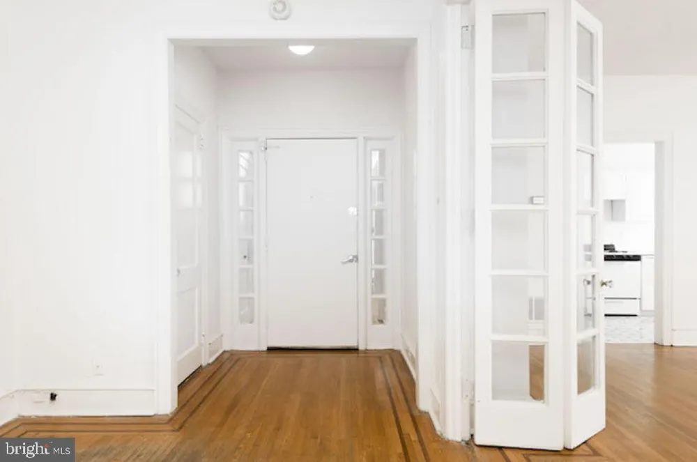 235 S 15TH STREET #606 Philadelphia, PA 19102
