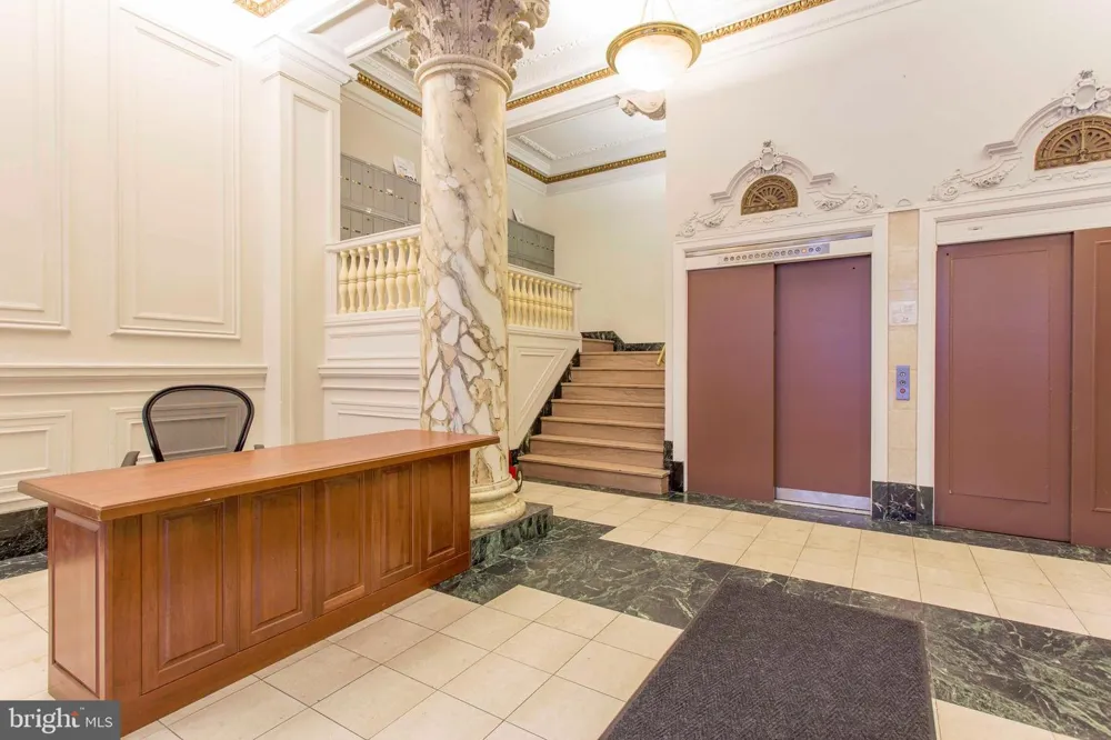 235 S 15TH STREET #606 Philadelphia, PA 19102
