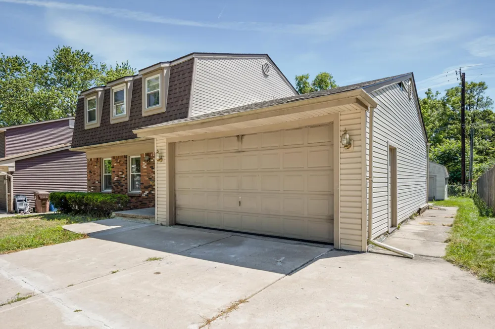 1577 Sheffield Drive Ypsilanti, MI 48198