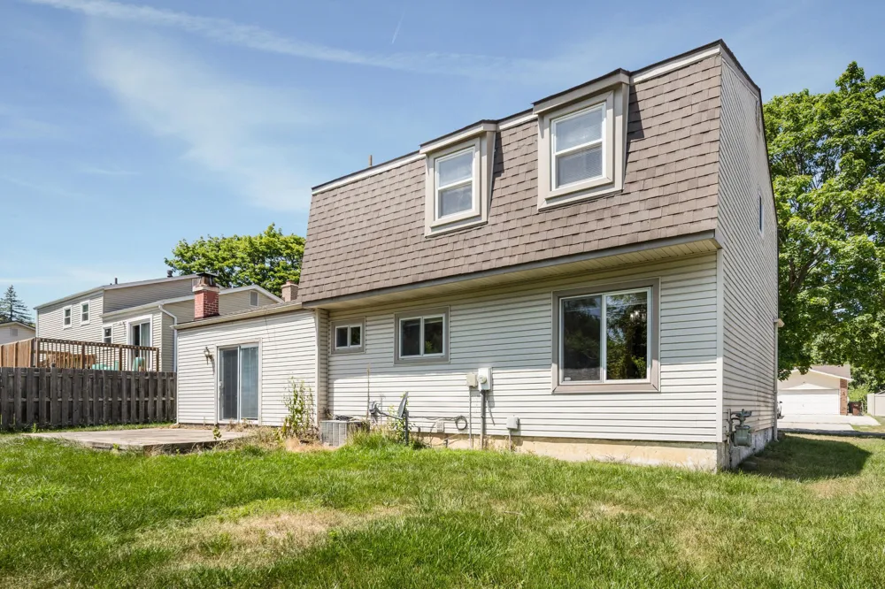 1577 Sheffield Drive Ypsilanti, MI 48198
