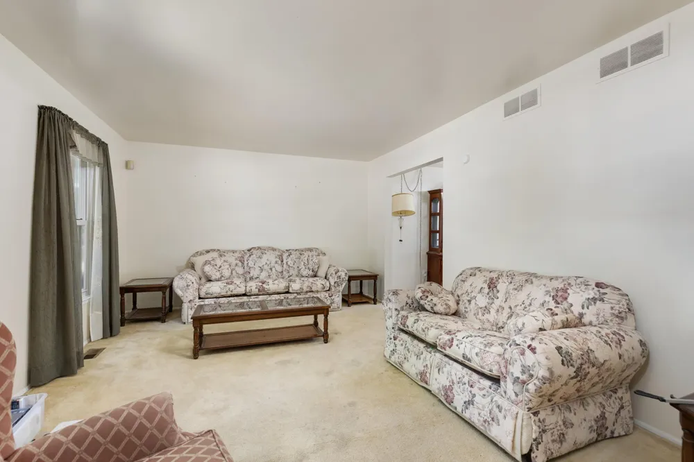 1577 Sheffield Drive Ypsilanti, MI 48198