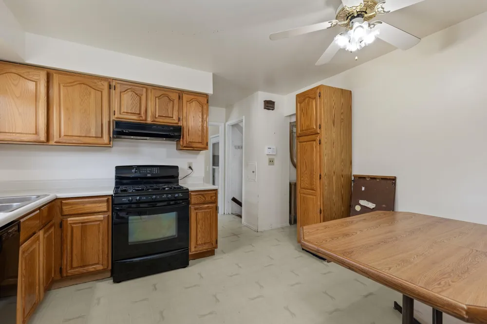 1577 Sheffield Drive Ypsilanti, MI 48198