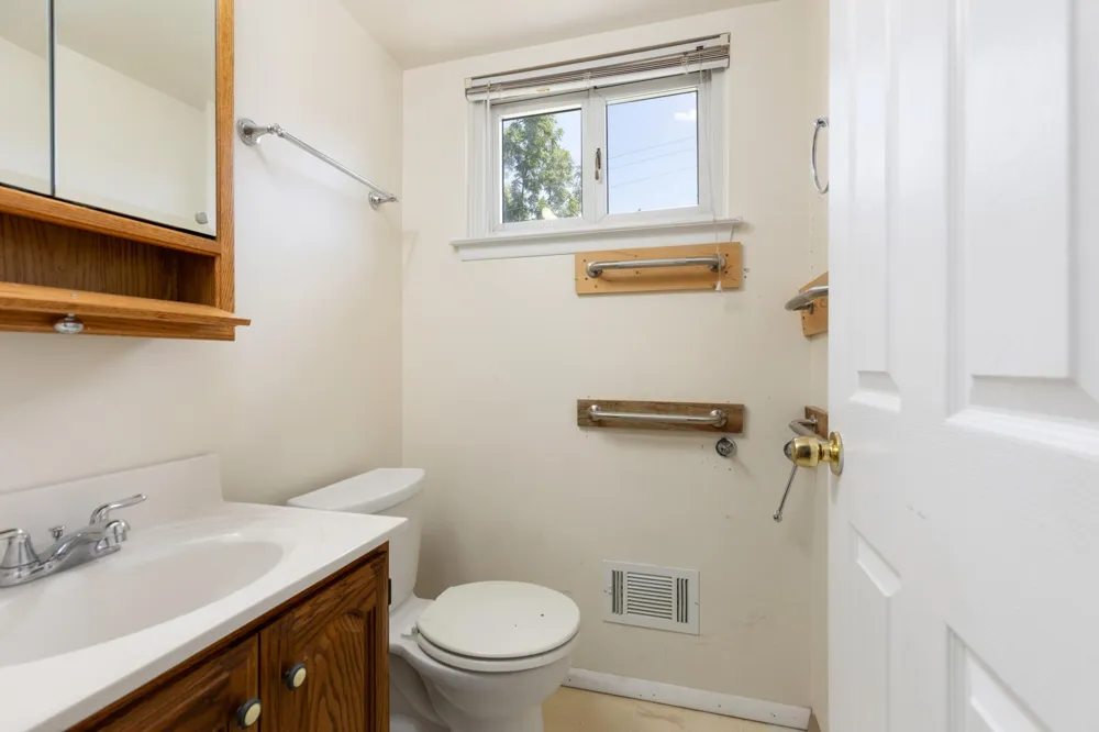 1577 Sheffield Drive Ypsilanti, MI 48198