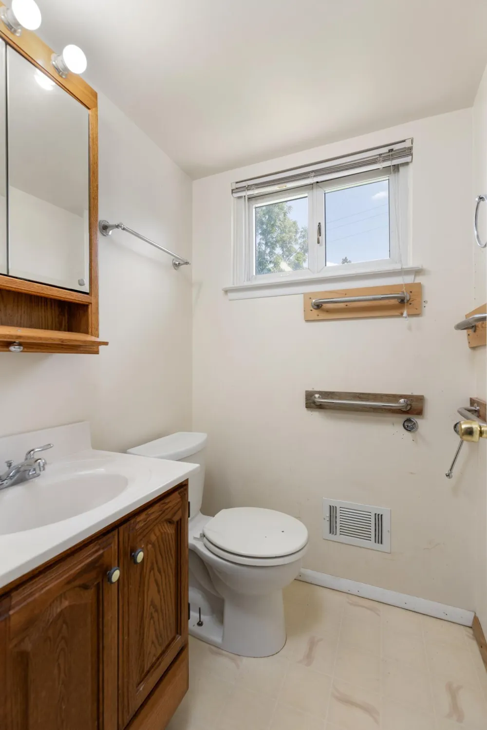 1577 Sheffield Drive Ypsilanti, MI 48198