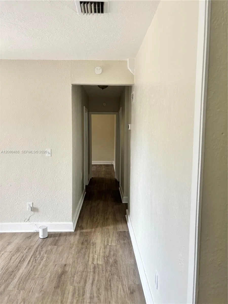 8924 NW 35th Ct #8924 Miami, FL 33147
