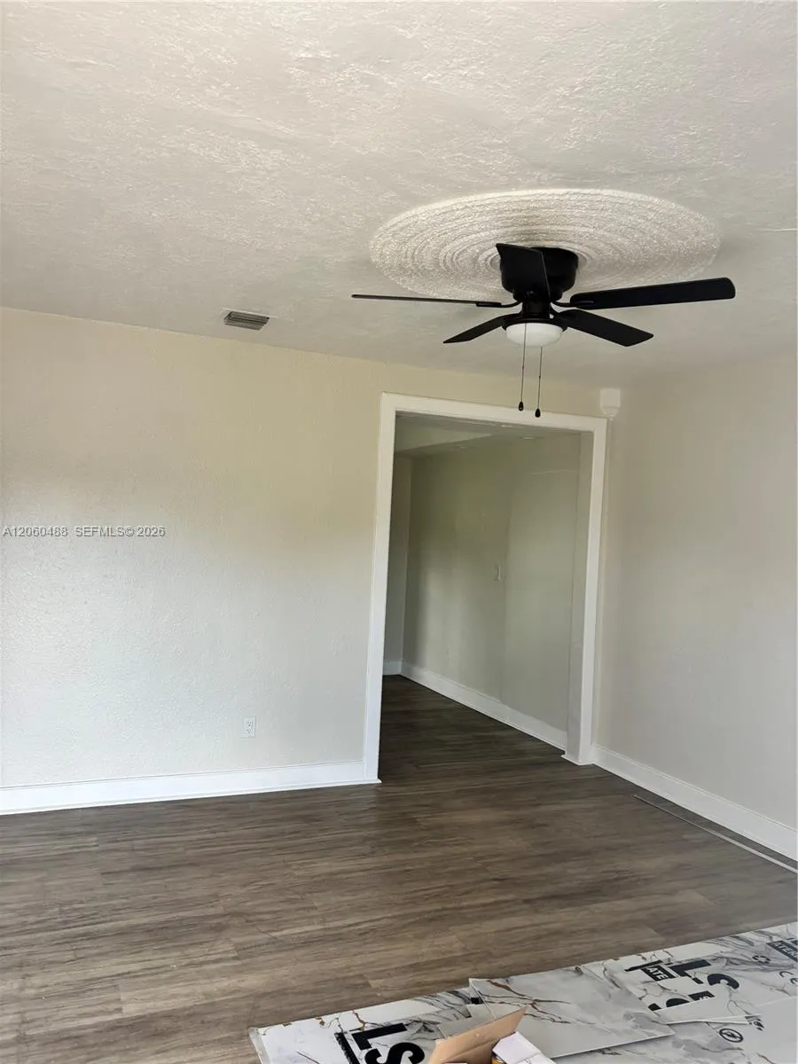 8924 NW 35th Ct #8924 Miami, FL 33147