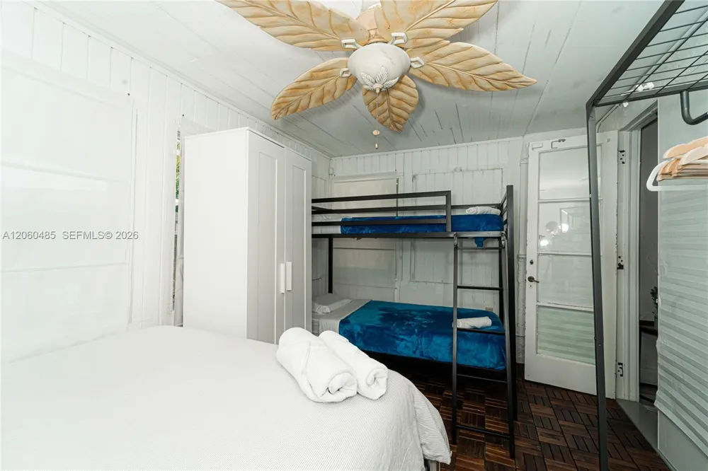 626 NE 4th Ct Hallandale Beach, FL 33009