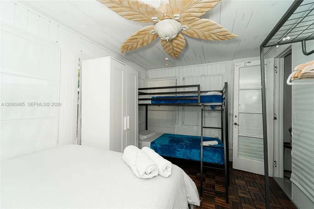 626 NE 4th Ct Hallandale Beach, FL 33009