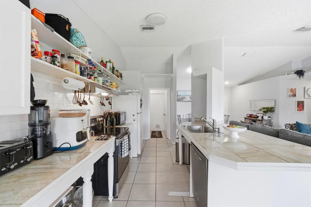 1074 SW BARBAROSA AVENUE SW Port St. Lucie, FL 34953