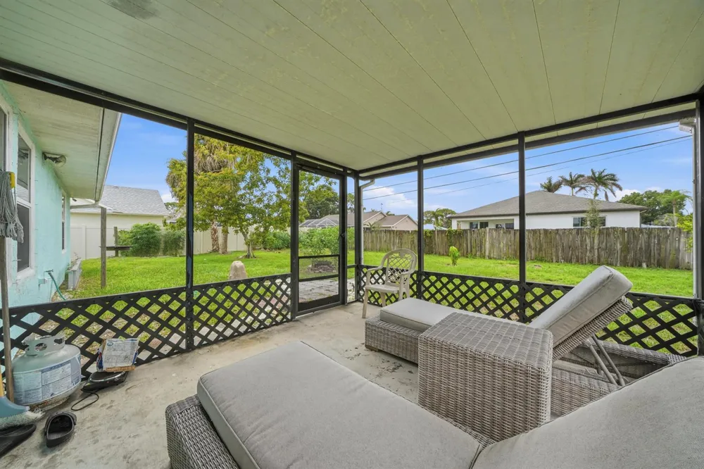 1074 SW BARBAROSA AVENUE SW Port St. Lucie, FL 34953
