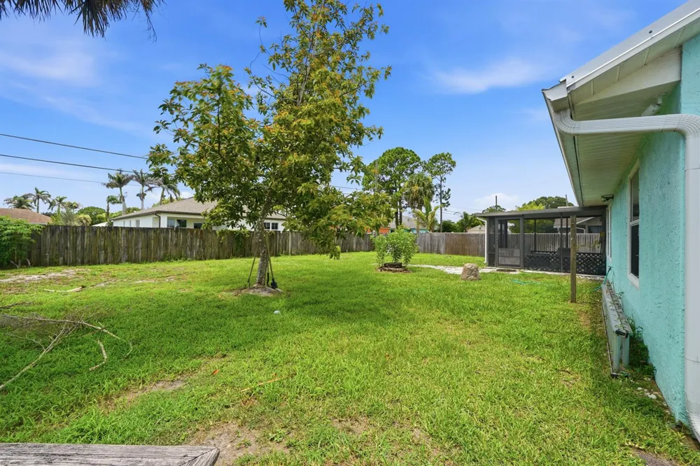 1074 SW BARBAROSA AVENUE SW Port St. Lucie, FL 34953