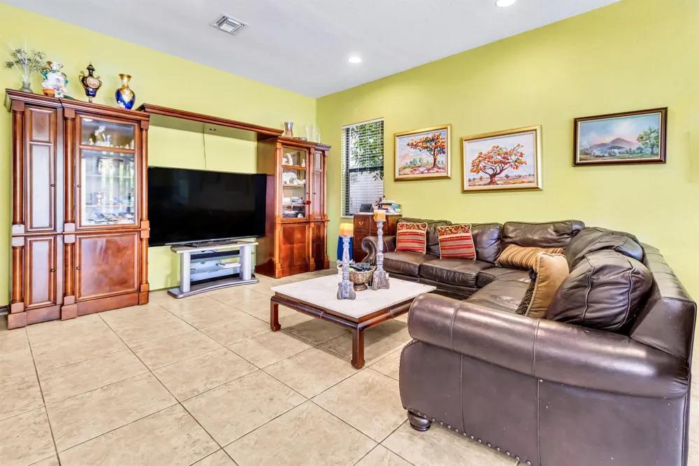 3546 Collonade Drive Wellington, FL 33449