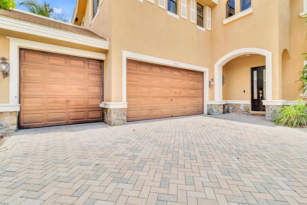 3546 Collonade Drive Wellington, FL 33449