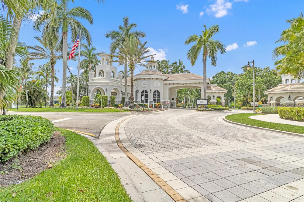 3546 Collonade Drive Wellington, FL 33449