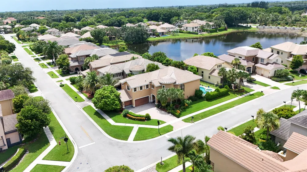 3546 Collonade Drive Wellington, FL 33449