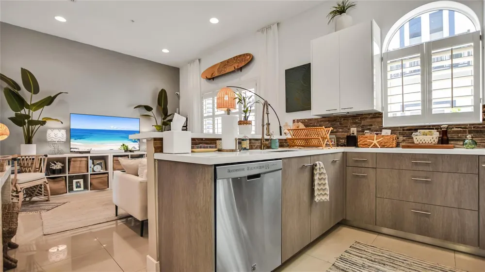 816 NE 7TH STREET Fort Lauderdale, FL 33304