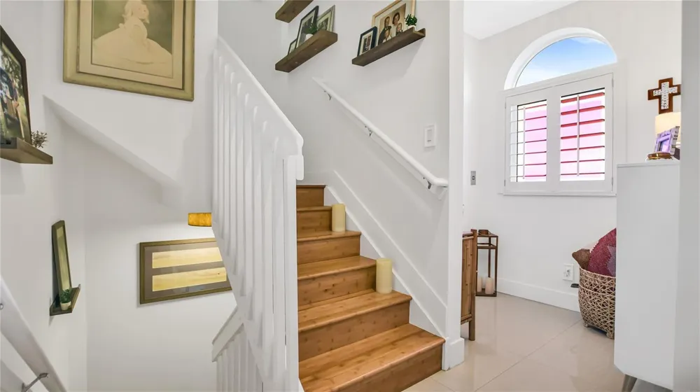 816 NE 7TH STREET Fort Lauderdale, FL 33304