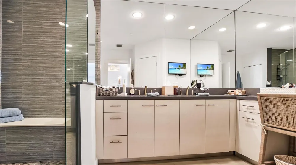 816 NE 7TH STREET Fort Lauderdale, FL 33304
