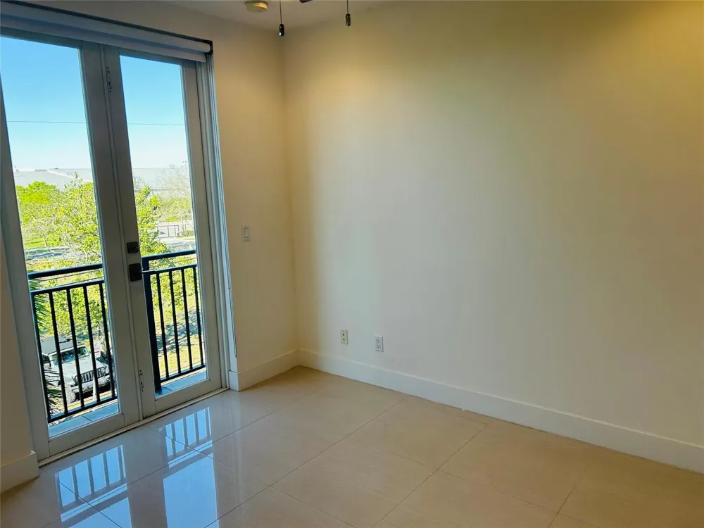 816 NE 7TH STREET Fort Lauderdale, FL 33304