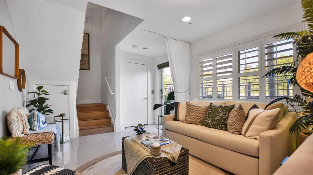 816 NE 7TH STREET Fort Lauderdale, FL 33304