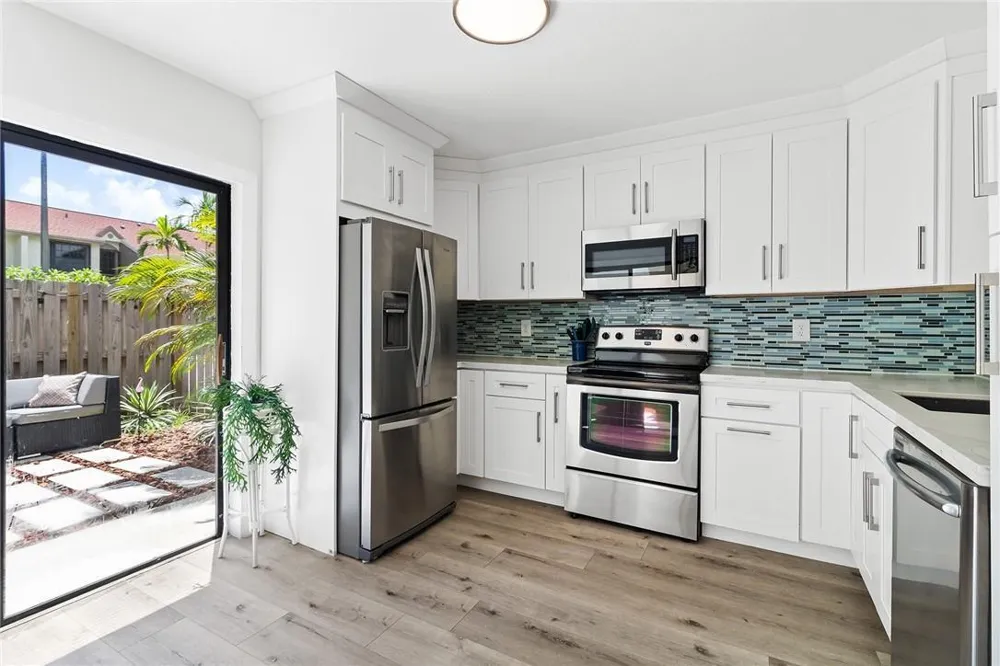 324 CITY VIEW DRIVE Fort Lauderdale, FL 33311