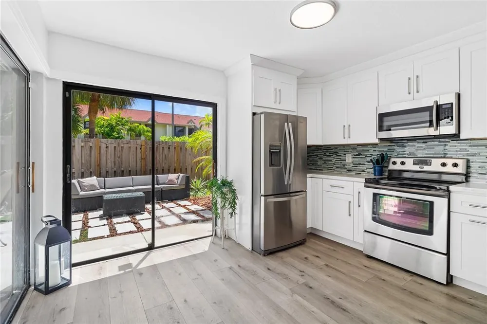 324 CITY VIEW DRIVE Fort Lauderdale, FL 33311