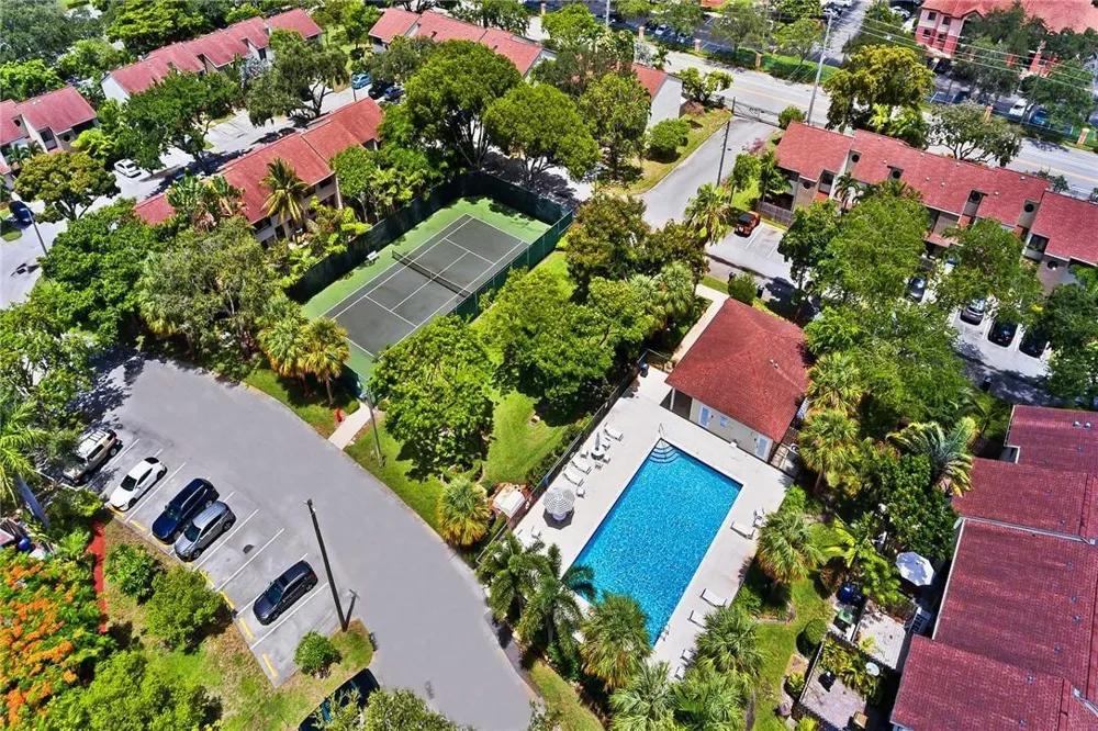 324 CITY VIEW DRIVE Fort Lauderdale, FL 33311