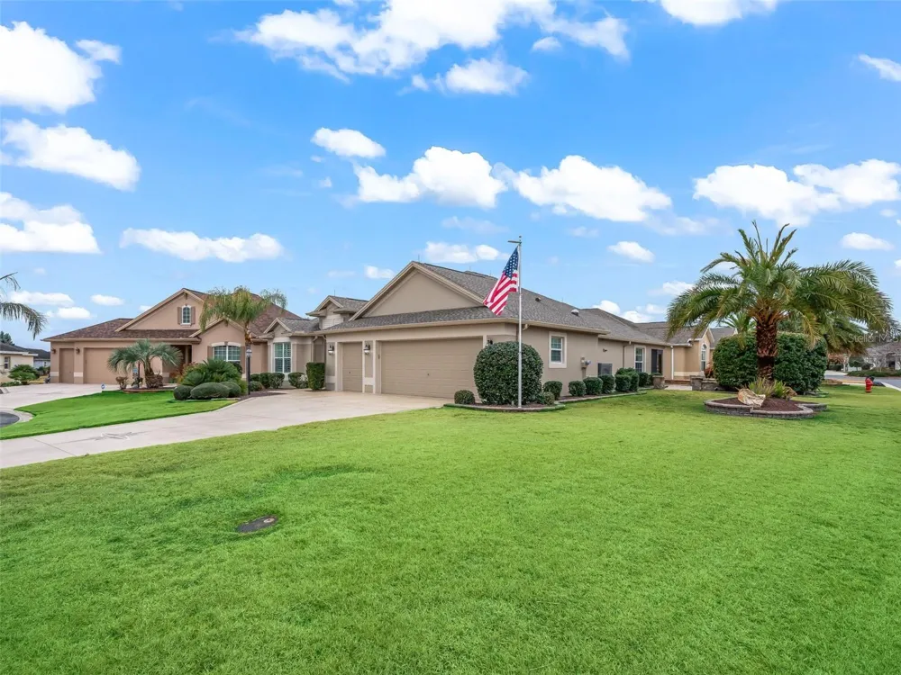 3556 MISTLETOE COURT The Villages, FL 32163