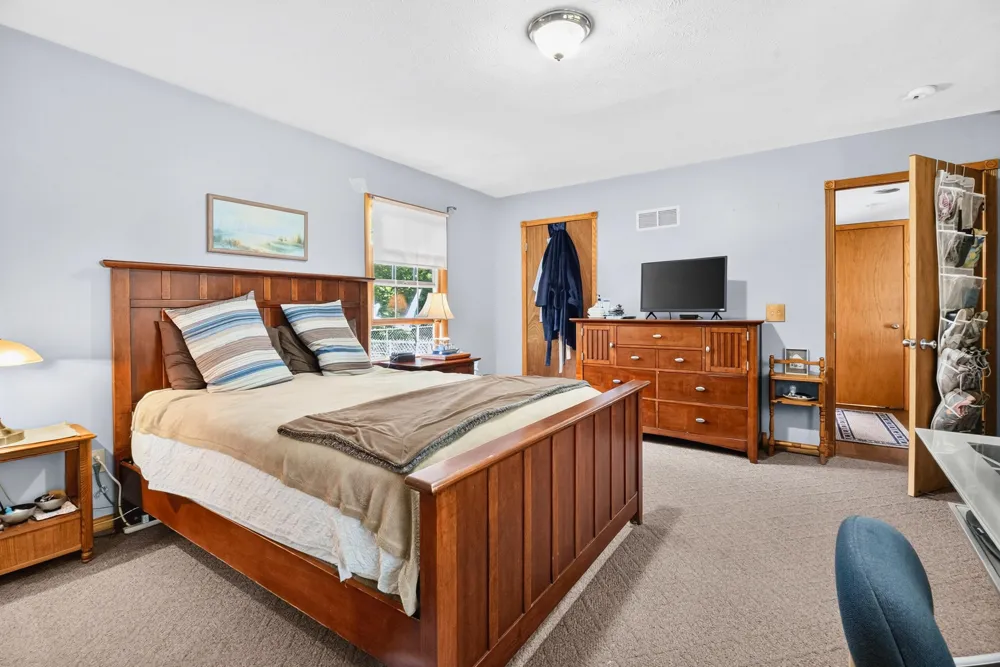 11736 E D AVENUE Richland, MI 49083