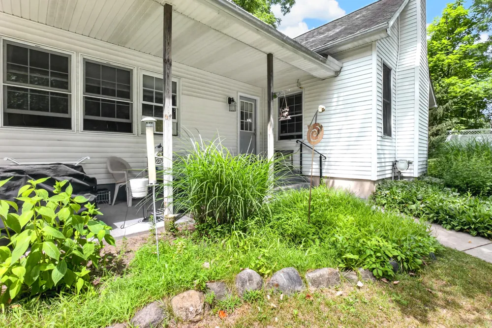 11736 E D AVENUE Richland, MI 49083