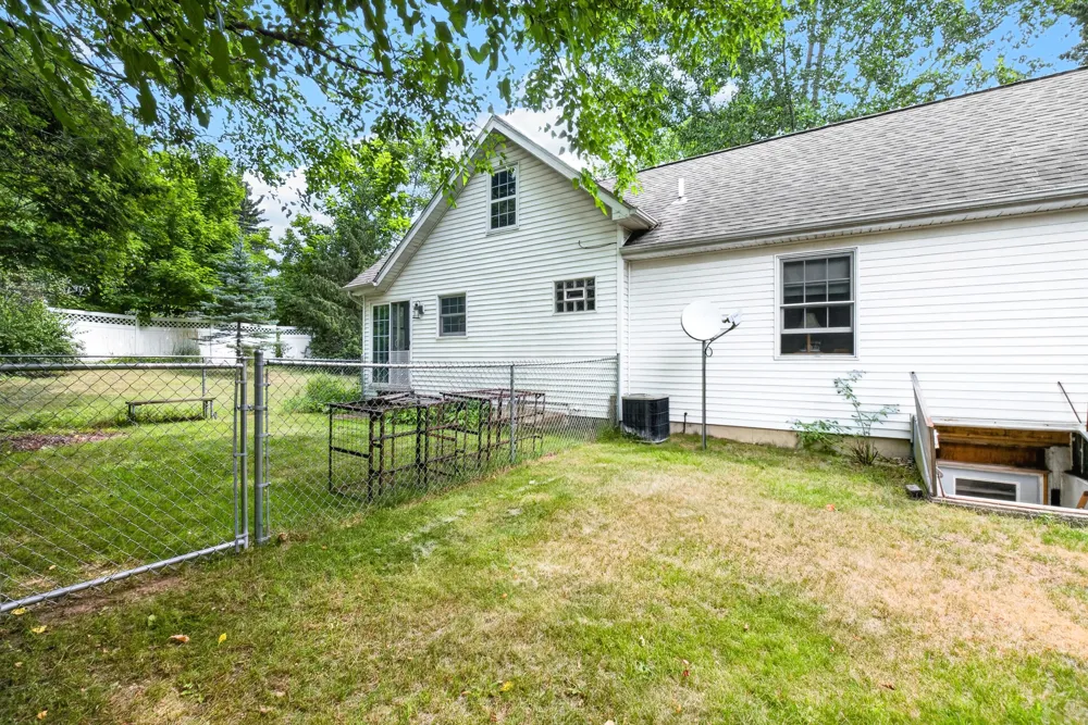 11736 E D AVENUE Richland, MI 49083