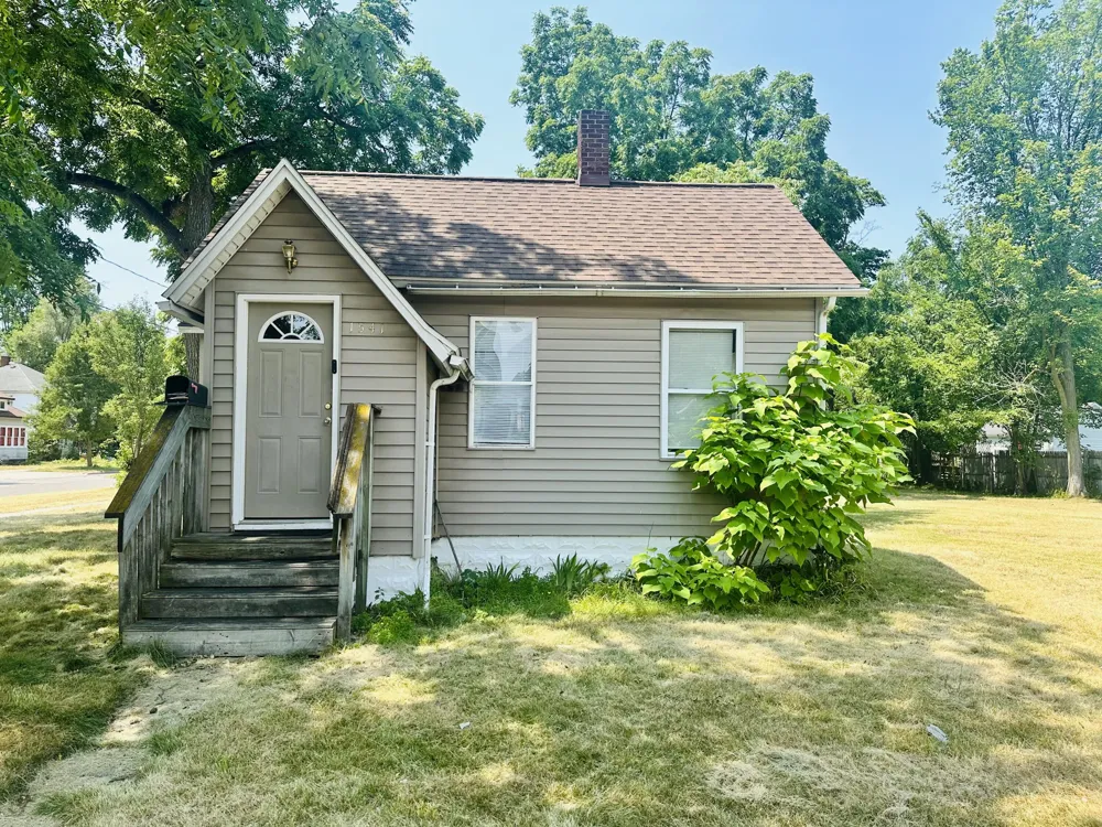 1541 6th Street Muskegon, MI 49441