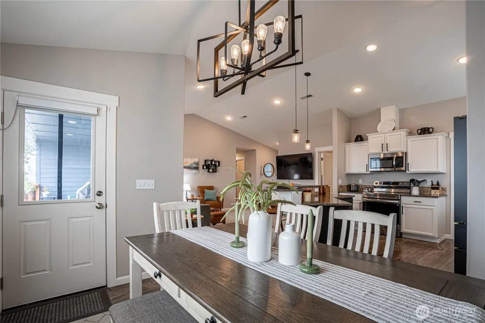 606 Havenwood Drive Manson, WA 98831
