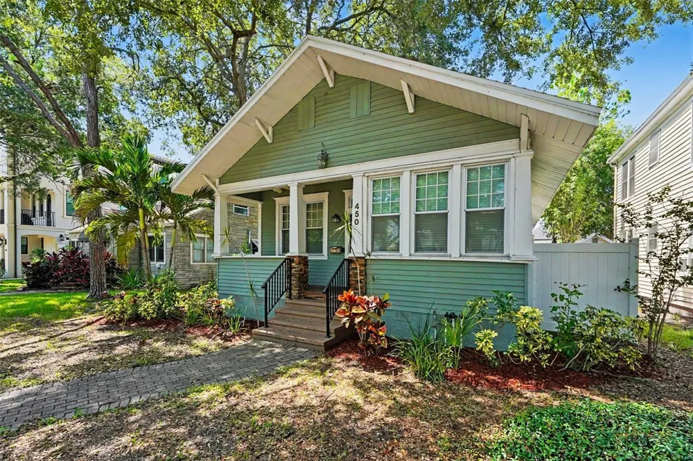 450 13TH AVENUE St Petersburg, FL 33701