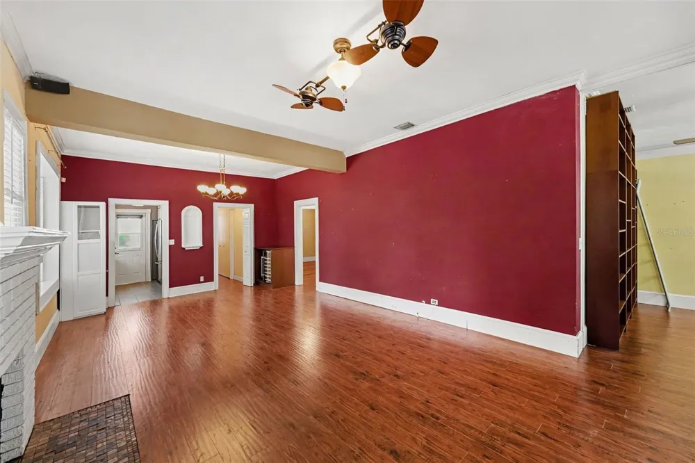 450 13TH AVENUE St Petersburg, FL 33701