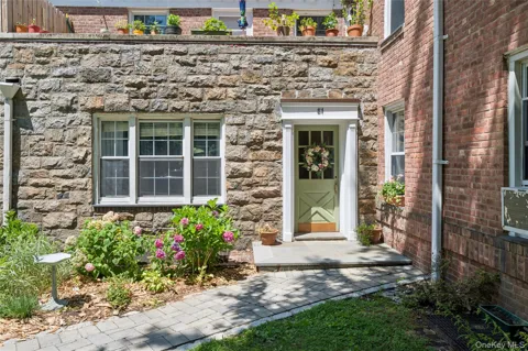 84 Pinewood Road #1F