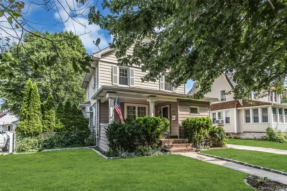 43 Elm Street Lynbrook, NY 11563