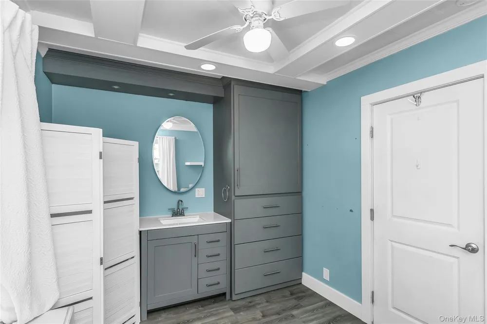 43 Elm Street Lynbrook, NY 11563