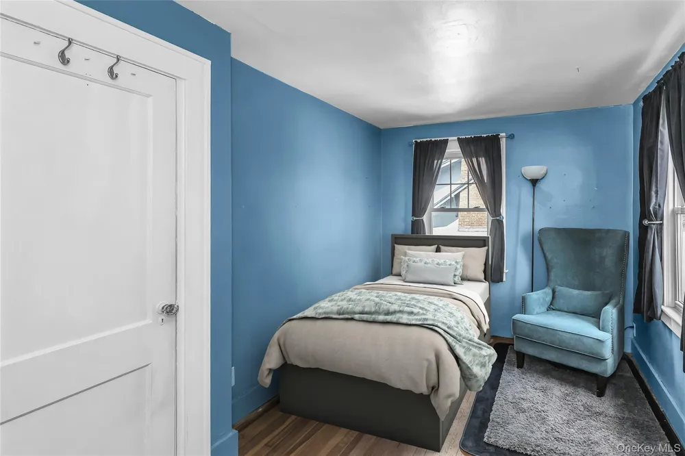 43 Elm Street Lynbrook, NY 11563