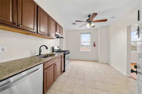 402 Jericho Turnpike #4