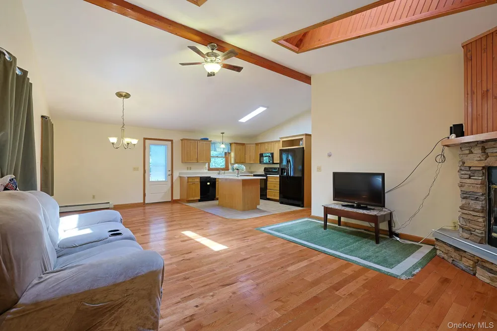 27 Elbert Road Wurtsboro, NY 12790