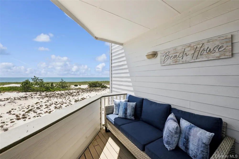 253 dune #62 Westhampton Beach, NY 11978